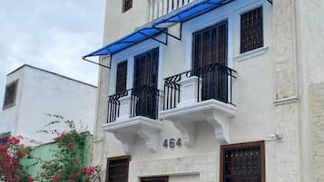 Fachada da propriedade