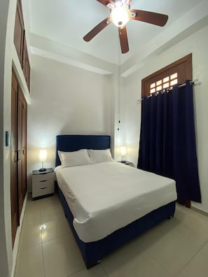 Standard Double Room | Desk, soundproofing, free WiFi - CEDOTURT Hotel Boutique & Escuela (Santo Domingo)