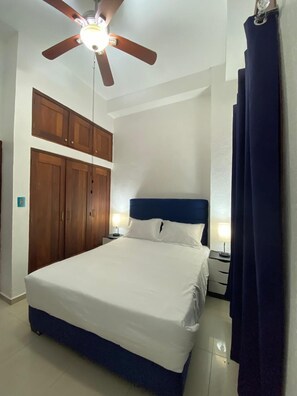 Standard Double Room | Desk, soundproofing, free WiFi