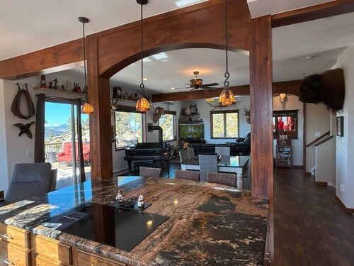 Colorado Quartz Mountain Ranch- Unbelievable Views