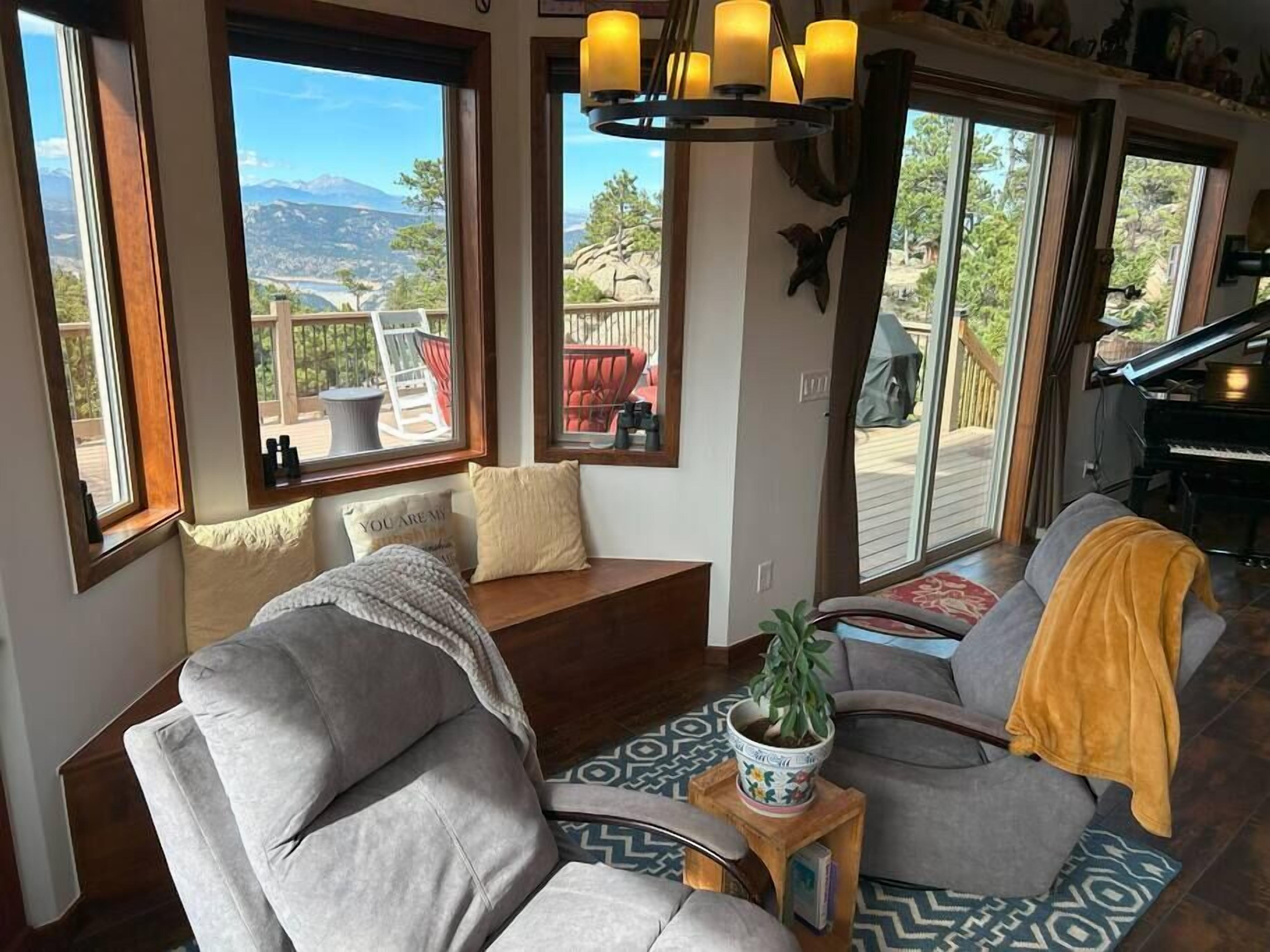 Smart TV, fireplace, table tennis, books