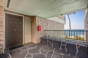 Condo, Multiple Beds, Lanai, Ocean View (Hale Pohaku 1) | Property grounds - Direct Ocean Front Steps From the Beach Large Lanai - Vrkcv (Kailua-Kona)