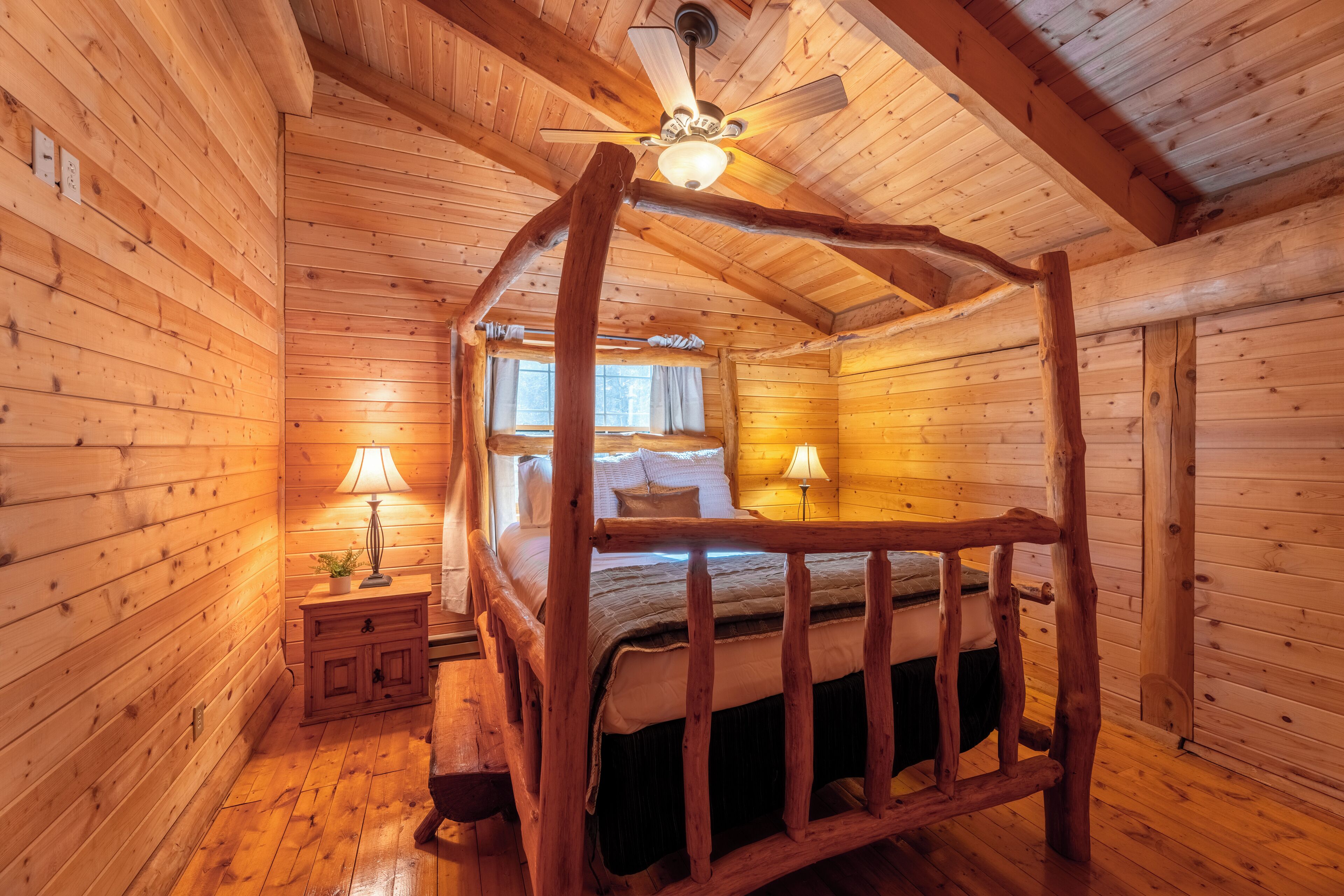 4 bedrooms, WiFi, bed sheets