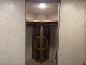 Interior - Blue Spring Hideaway (Madison County)