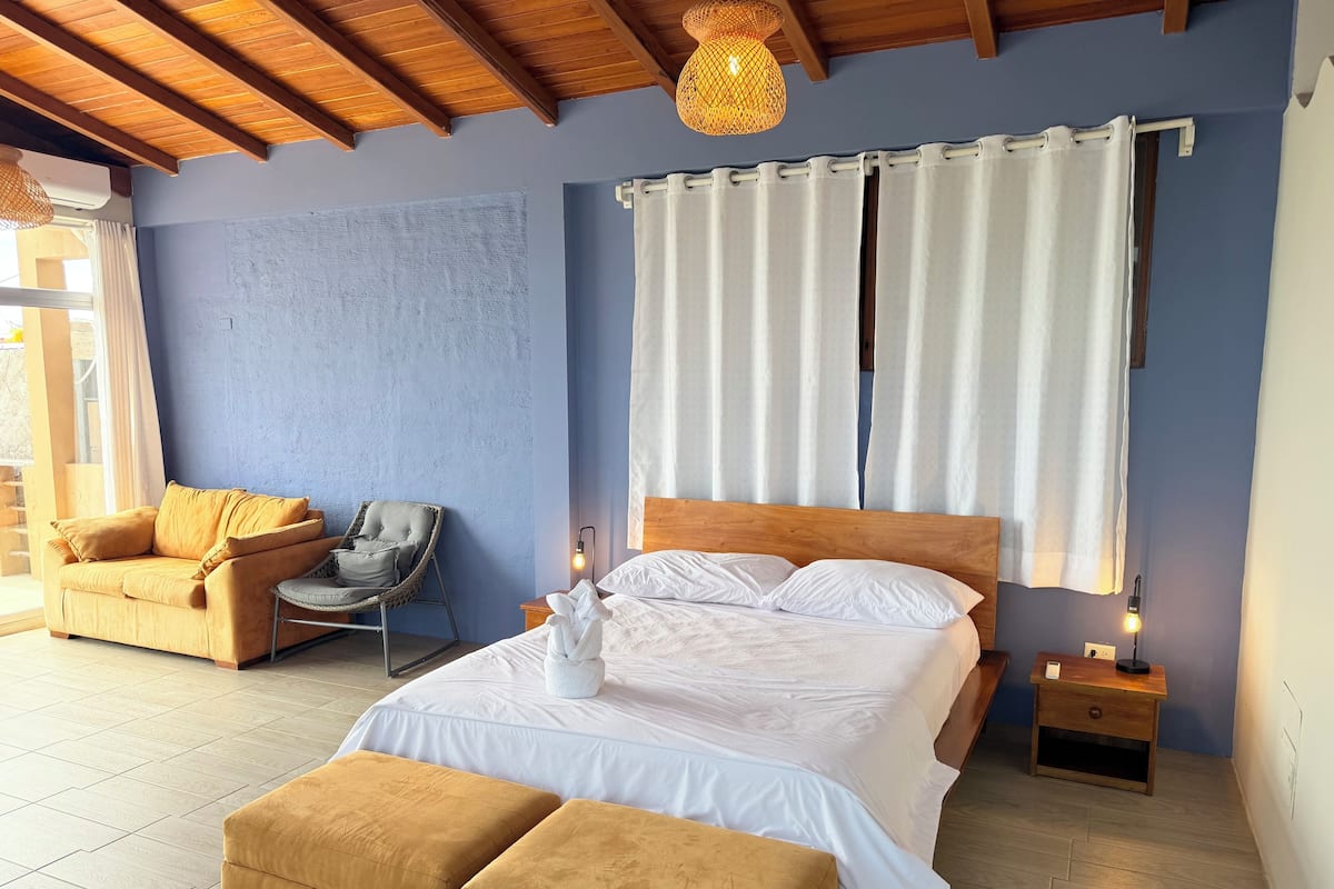 Luxury Suite, Beach View