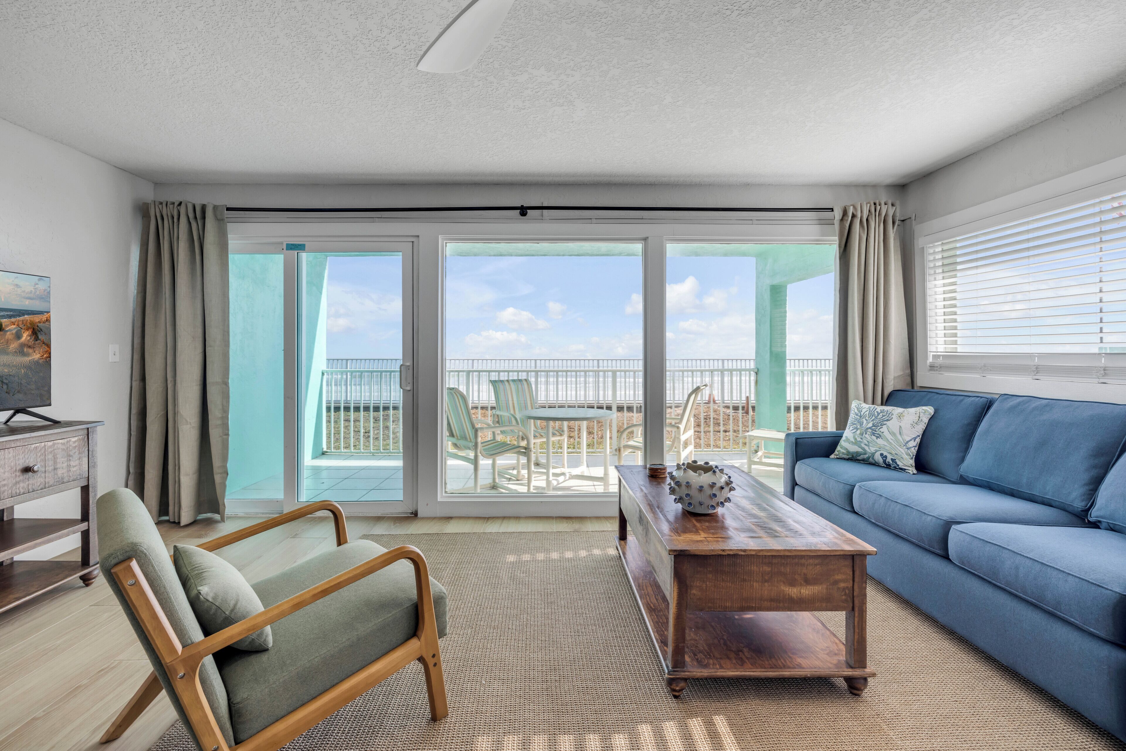 Comfort Condo, Beach View | Living area | TV