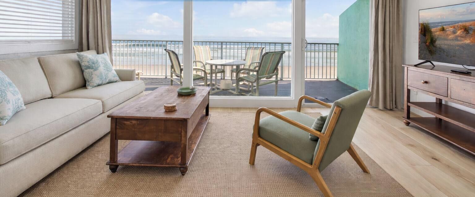 Condo família, vista para a praia | Cortinas blackout, ferros/tábuas de passar roupa, Wi-Fi de cortesia