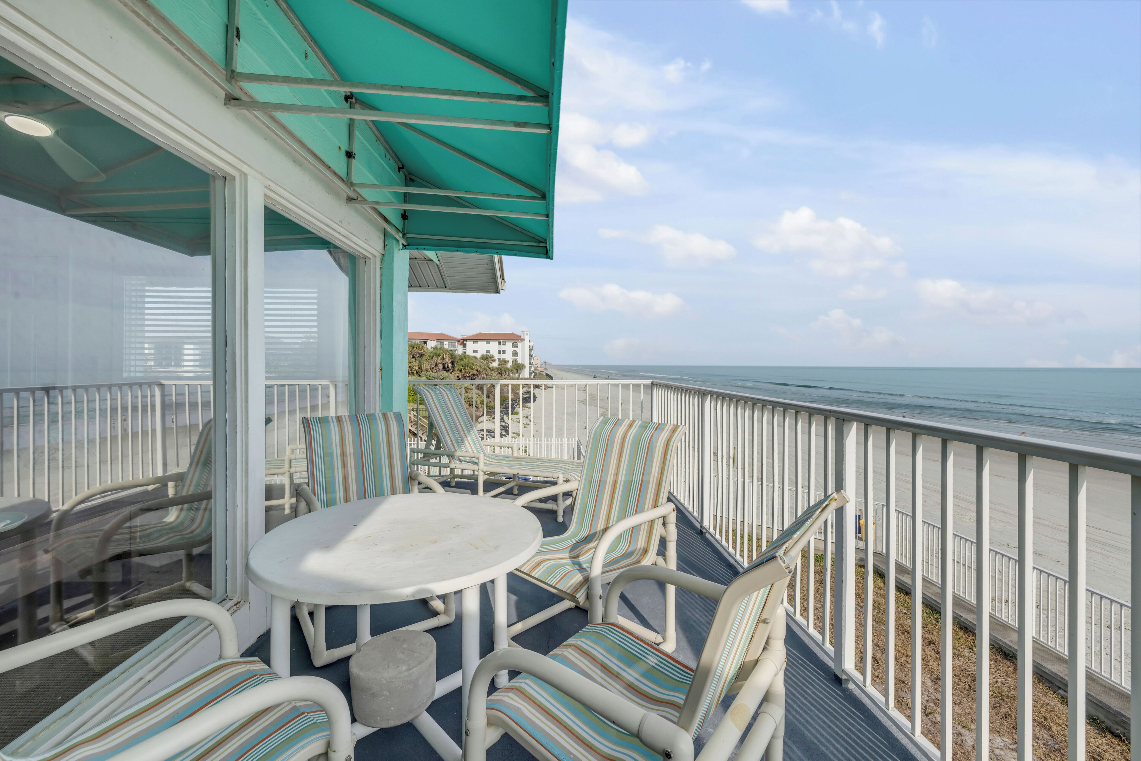 ファミリー コンドミニアム ビーチビュー | バルコニーからの眺望