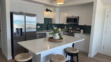 Condo dành cho gia đình, quang cảnh bãi biển | Bếp riêng