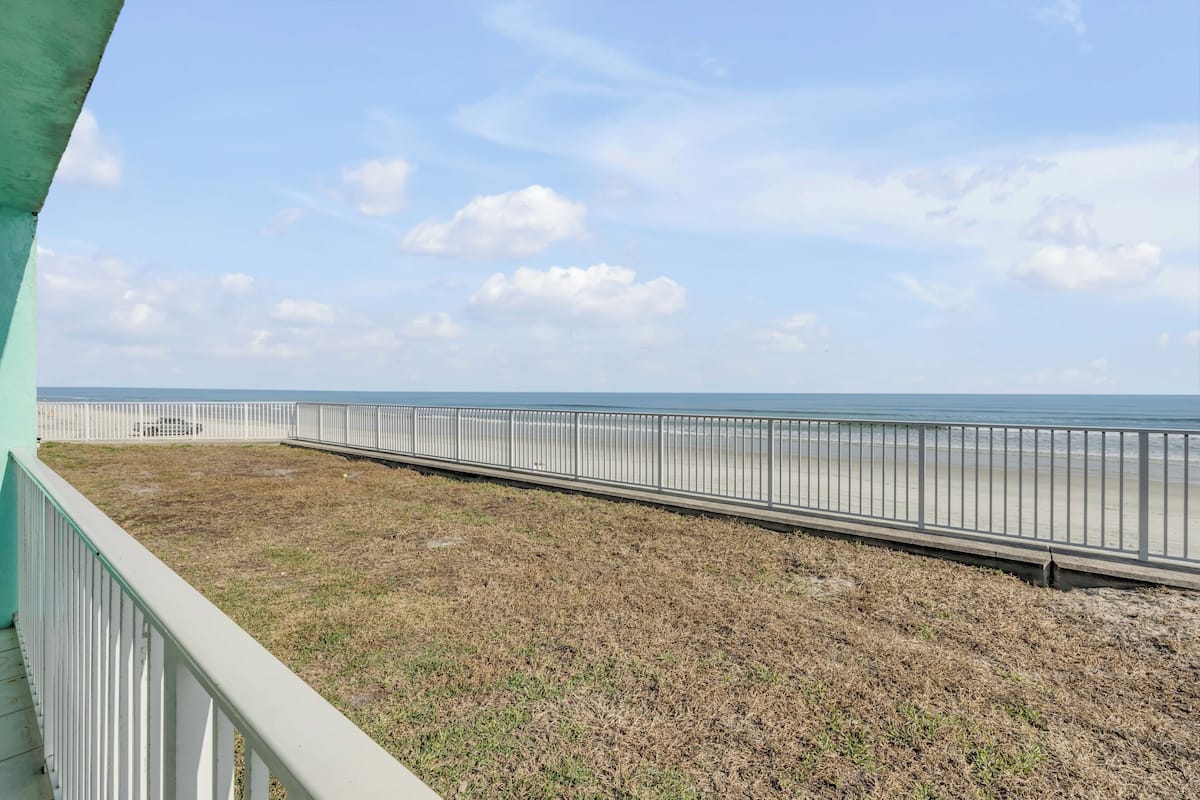 Leilighet – comfort, strandutsikt | Terrasse/patio