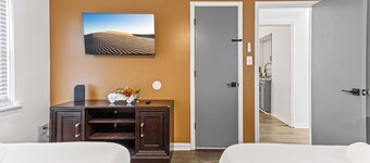 [4BDs] w/Ping-Pong+Foosball Tables!