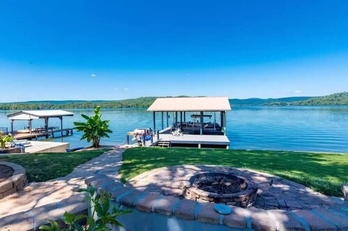 Watts Bar Fun Lake Home | Views | Ramp | Docks | Firepit | Fast WiFi