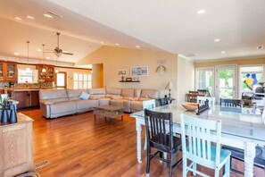 Interior - Watts Bar Fun Lake Home | Views | Ramp | Docks | Firepit | Fast WiFi (Spring City)