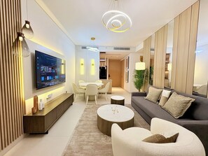 Caja de seguridad en la habitación, escritorio y cortinas blackout 