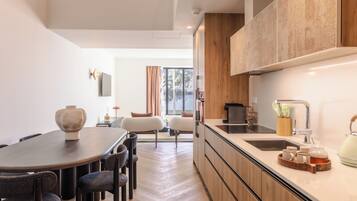 Maisonette, 1 Schlafzimmer, Buchtblick | Eigene Küche | Mikrowelle, Herdplatte, Kochgeschirr/Geschirr/Besteck