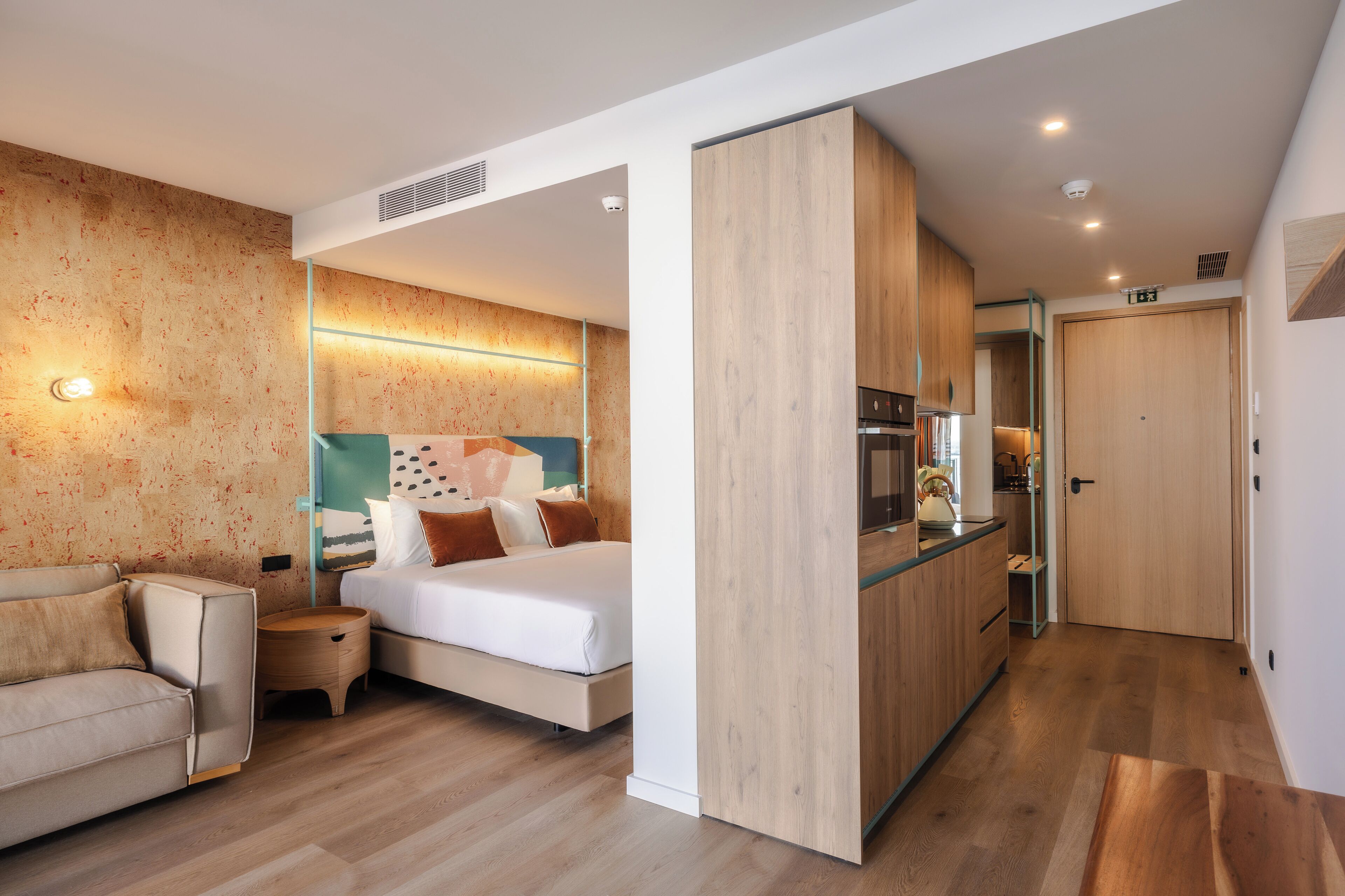 Studio, Balkon, Buchtblick