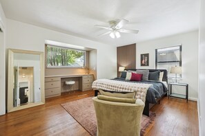 4 chambres, bureau, fer et planche à repasser, Wi-Fi gratuit