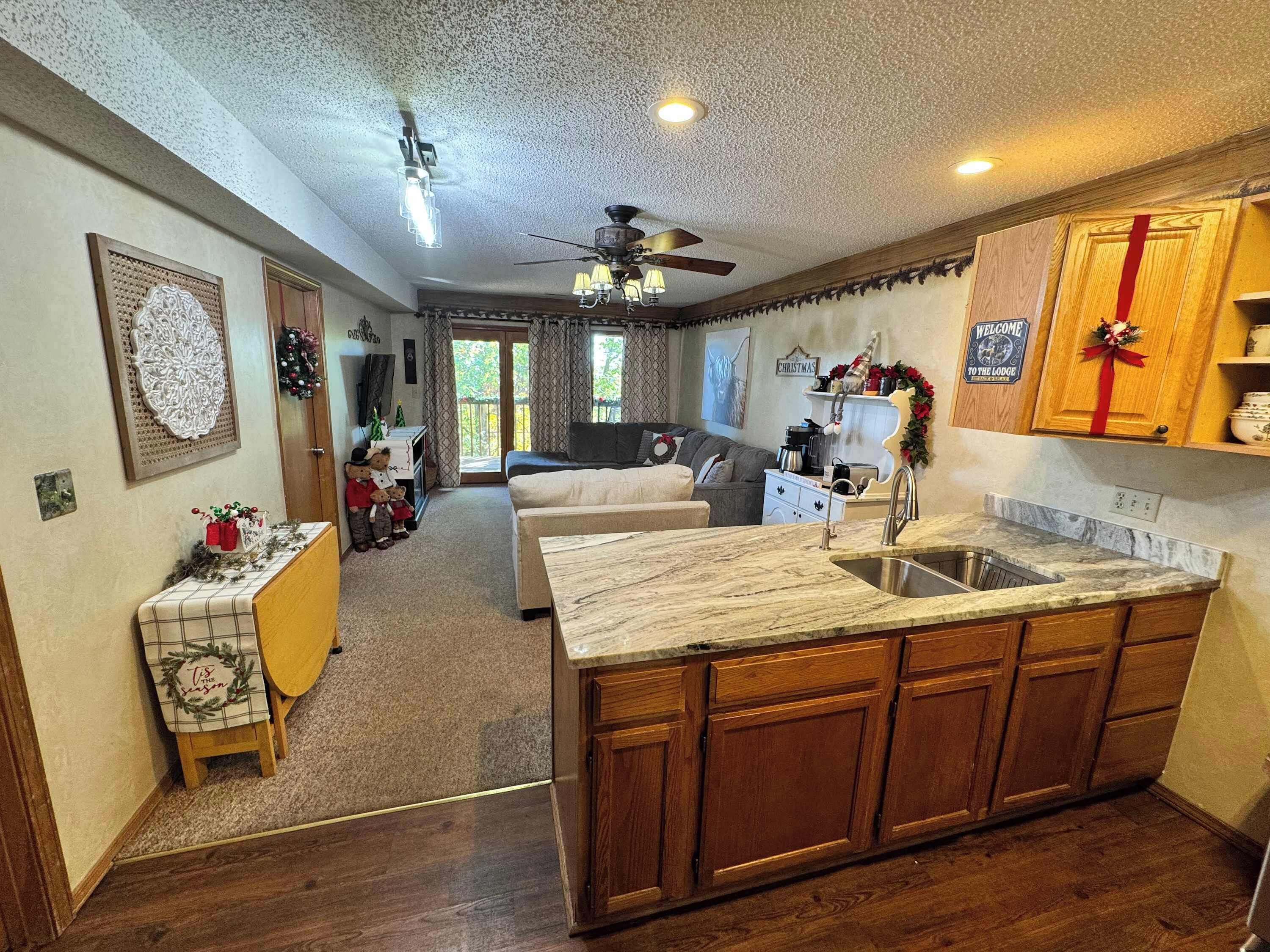 TV, fireplace, offices