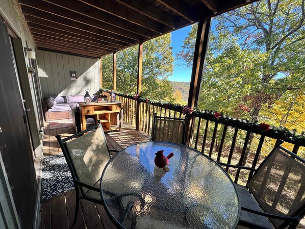 تناول الطعام بالخارج