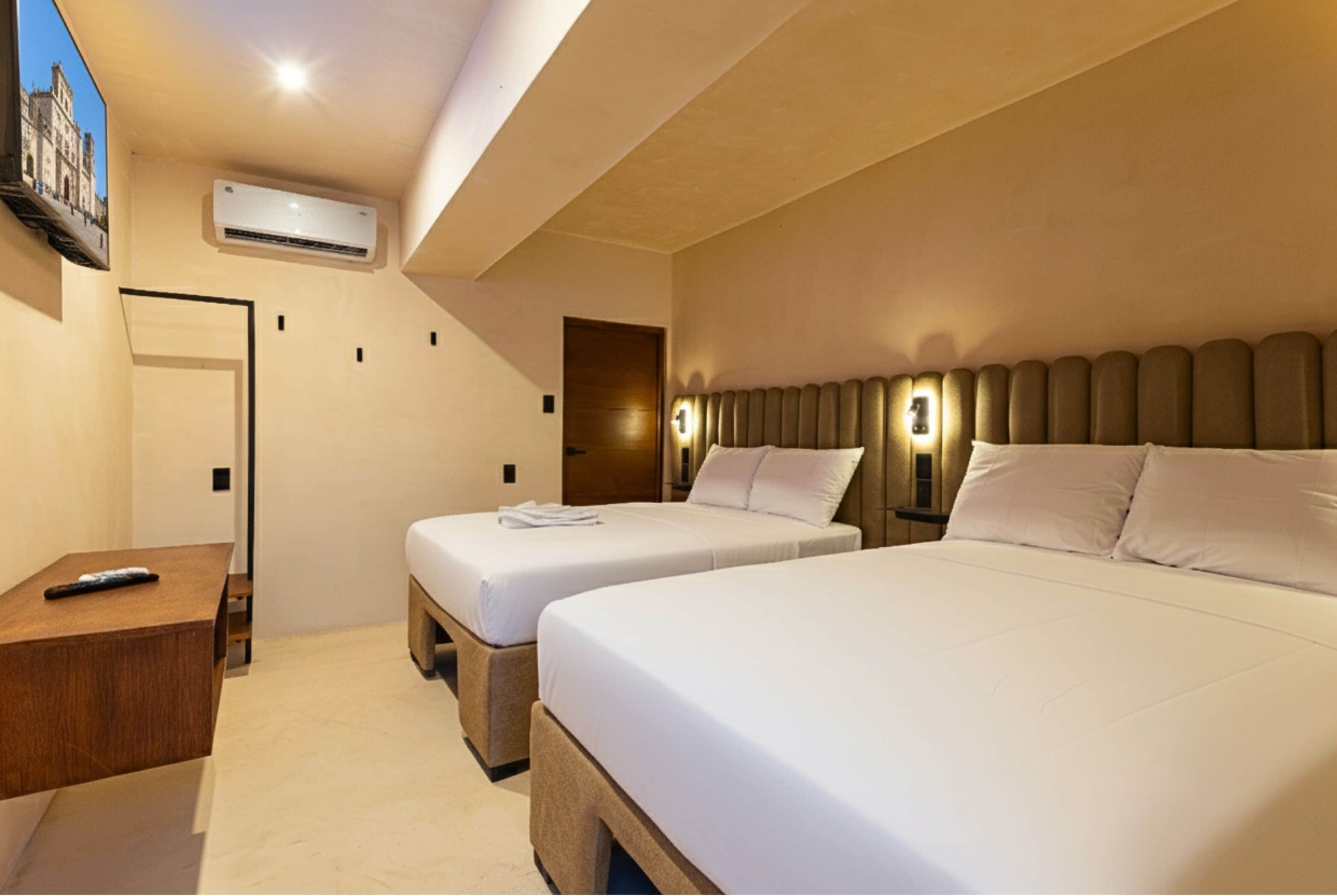 Phòng dành cho gia đình | Khu vực làm việc phù hợp cho laptop 