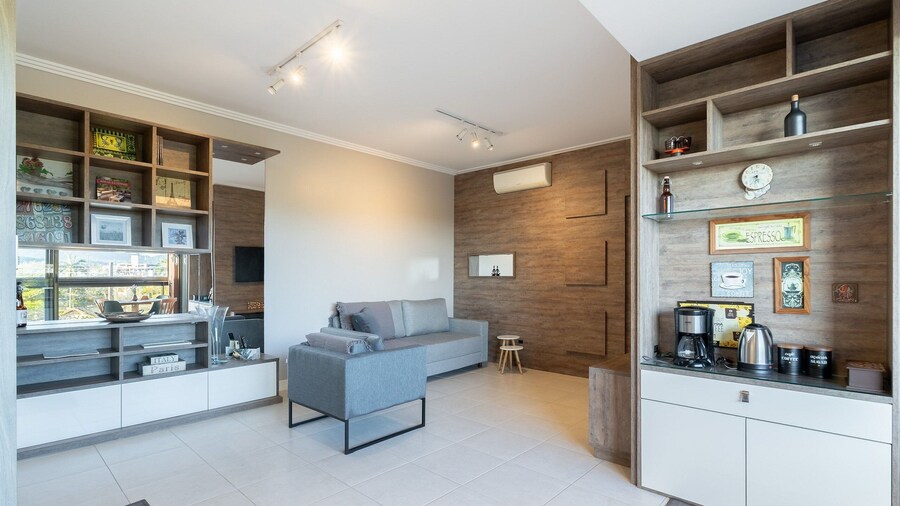 Apt w/ Gourmet Balcony 300m From Beach Cms0202