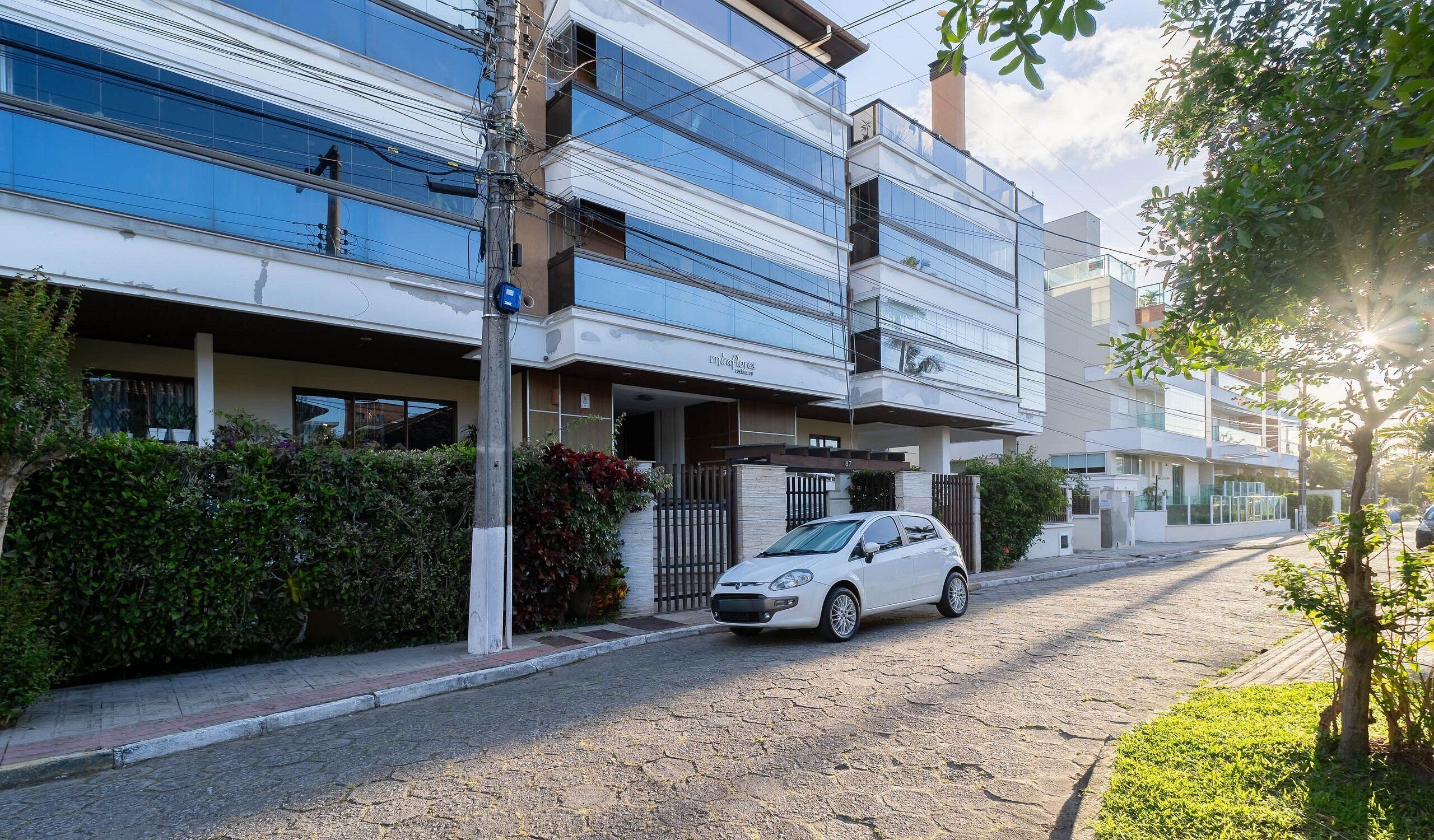 เบสิกอพาร์ทเมนท์ | บริเวณภายนอก