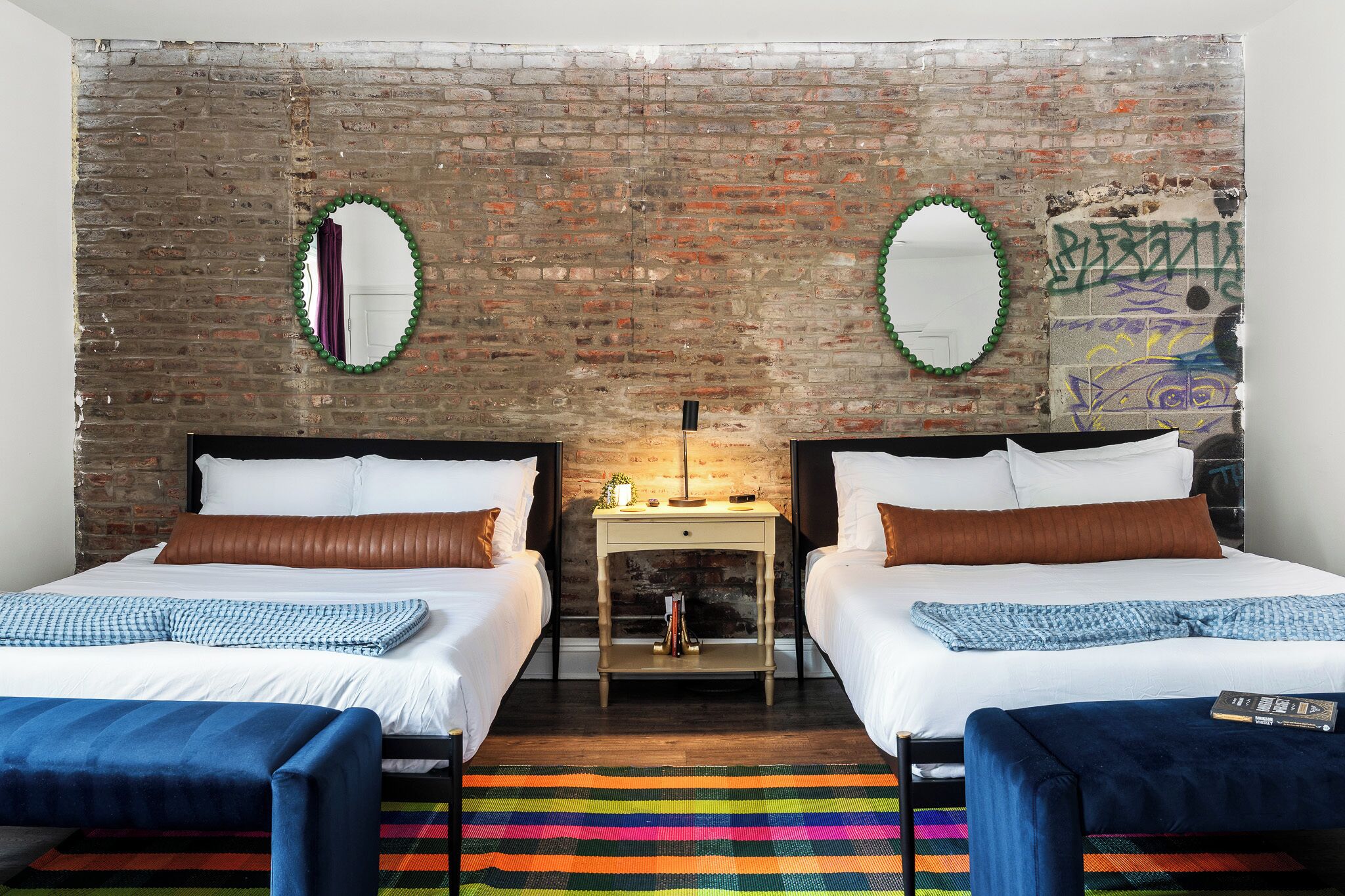 3 dormitorios, tabla de planchar con plancha, wifi gratis y ropa de cama