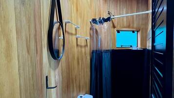 Quarto duplo conforto | Banheiro