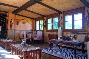 Dining - BLUE APARTMENT IN BASQUE PALACE (Mungia)