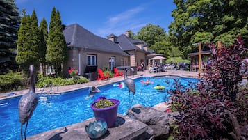 Piscine extérieure, piscine chauffée