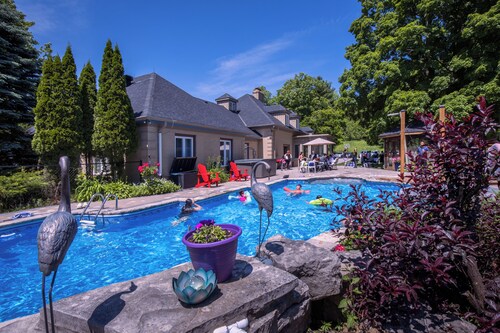 Forest Villa for Large Group with Outdoor Pool and indoor Swim Spa-Pet friendly