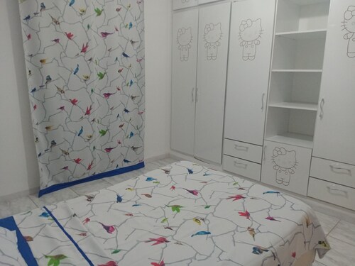 Cosy and bright villa floor in Radès Plage