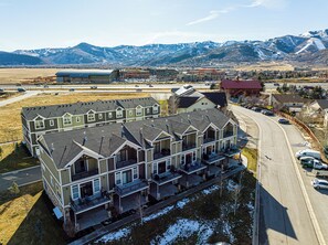 Exterior - Explore Park City | Trails Outside, Mountains All Around (Park City)