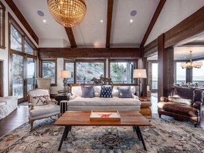 Télévision, cheminée