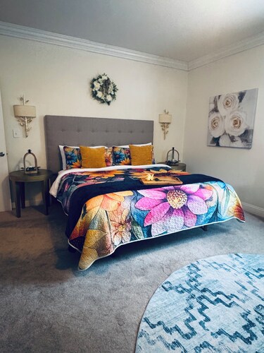 Summer Vibes with 2 Bed & Hot Tub