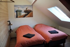 4 bedrooms, iron/ironing board, travel cot, WiFi