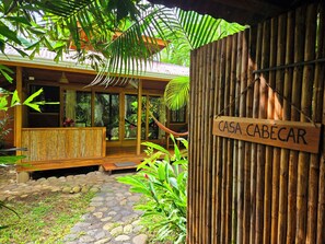 Exterior detail - Casa Cabécar - Just 3 minutes from the beach! (Punta Cocles)