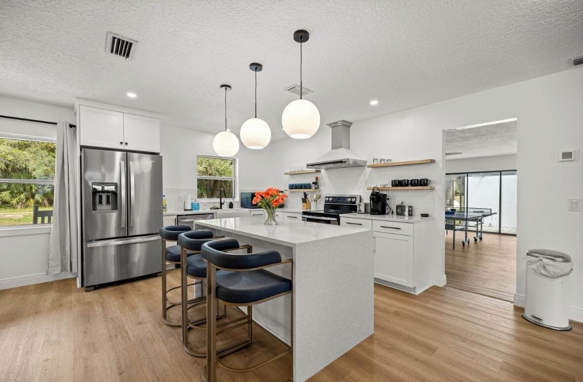 Mikrobølgeovn, ovn, kogeplade, opvaskemaskine