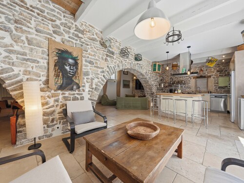 Bardelours 1 – Charming house with swimming pool in the heart of the Pic Sa