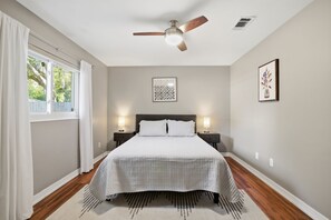 Strykejern/-brett, wi-fi og sengetøy