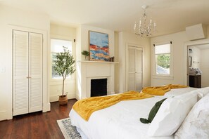 3 多间卧室、熨斗/熨衣板、WiFi、床单