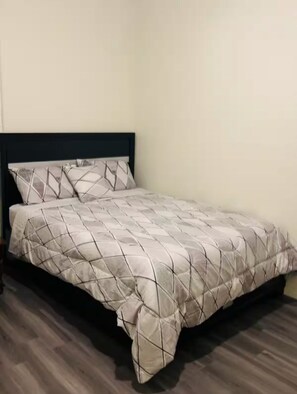 5 多间卧室、WiFi、床单