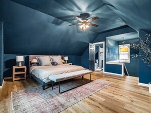 4 bedrooms, iron/ironing board, travel cot, WiFi