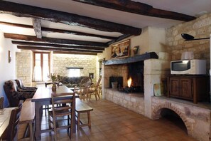 Dining - Le Grès - FRAUSSEILLES (FRAUSSEILLES)