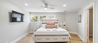 Lakefront Getaway with Pier and Pool