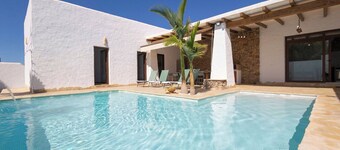 Galdana Chiclana de la Frontera by Ruralidays