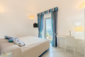 6 bedrooms, iron/ironing board, free WiFi, bed sheets