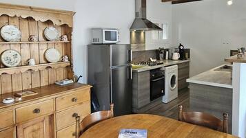 Macchina per tè/caffè, frigorifero, microonde, forno