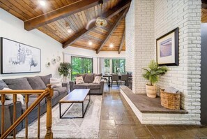 Smart TV, table football