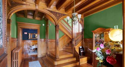 Old Library Inn - Dickens Suite